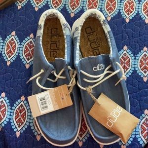 HEYDUDE
Wally Linen Natural Blue